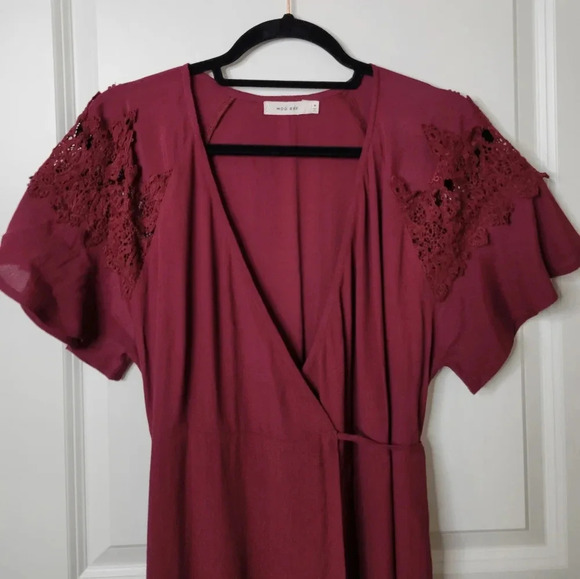 ⭐️ ⭐️ ⭐️ MOD REF - The Amber Dress, Burgundy - Picture 4 of 11